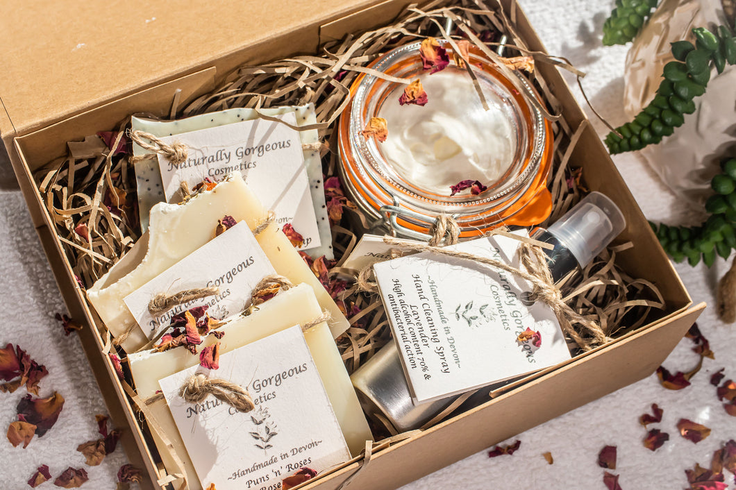 Clean and moisturised gift set